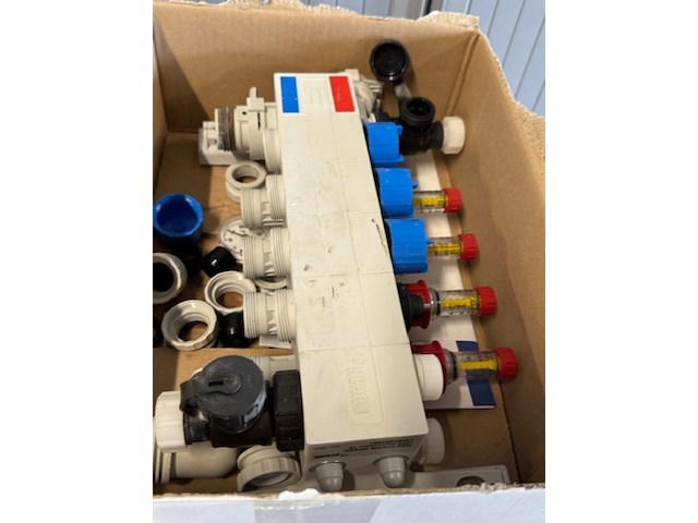 Pallet divers installatiemateriaal - afbeelding 9 van  10