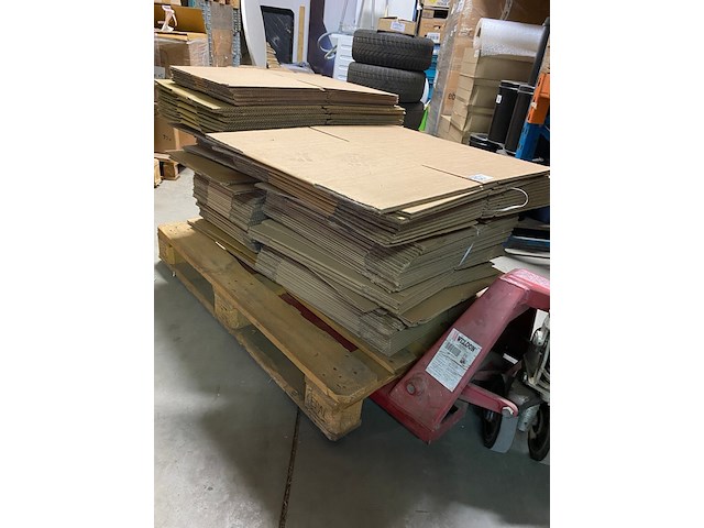 Pallet diverse afmetingen verzenddozen - afbeelding 2 van  4