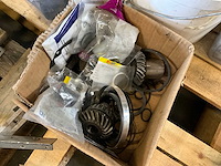 Pallet diverse boot-onderdelen - afbeelding 10 van  12