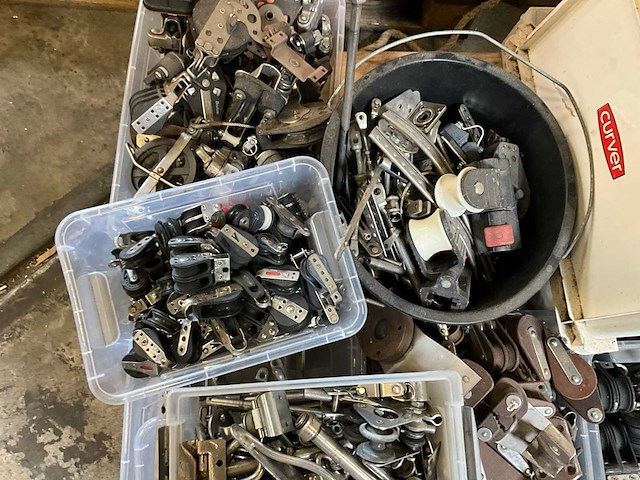 Pallet diverse boot-onderdelen - afbeelding 4 van  11