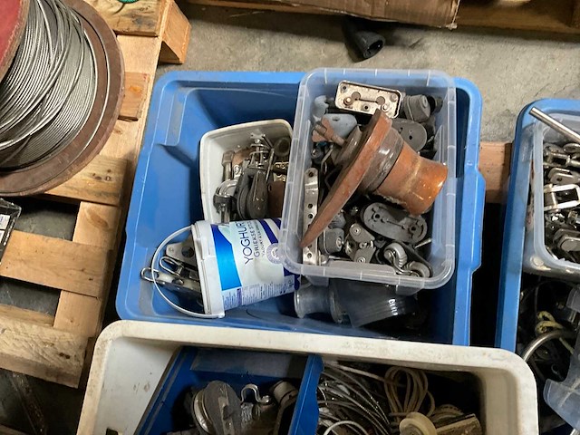 Pallet diverse boot-onderdelen - afbeelding 6 van  11