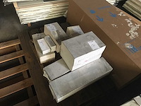 Pallet diverse bouwmaterialen - afbeelding 1 van  3