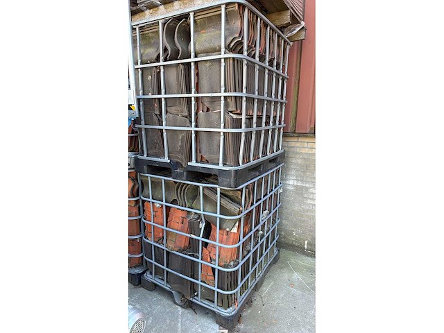Pallet diverse dakpannen (11x) - afbeelding 3 van  3