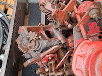 Pallet diverse hooipakpers onderdelen, o.a. new holland - afbeelding 3 van  5