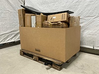Pallet diverse pc schermen / monitors (12x) - afbeelding 1 van  5
