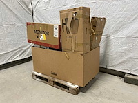 Pallet diverse pc schermen / monitors (12x) - afbeelding 1 van  5