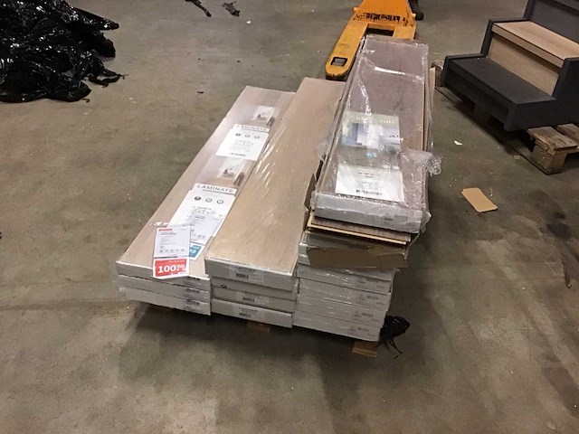 Pallet diverse soorten laminaatvloer - afbeelding 4 van  5