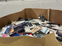 Pallet diverse telefoonhoesjes - afbeelding 1 van  3