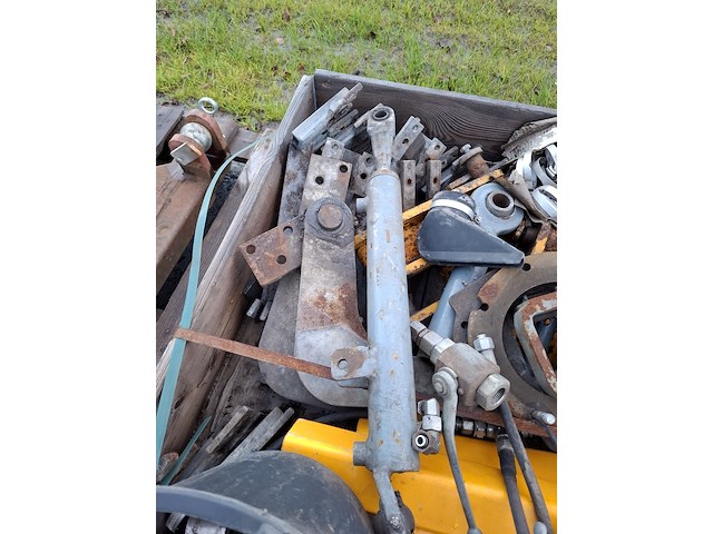 Pallet diverse toebehoren - afbeelding 6 van  11