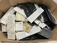 Pallet diverse toetsenborden - afbeelding 1 van  8
