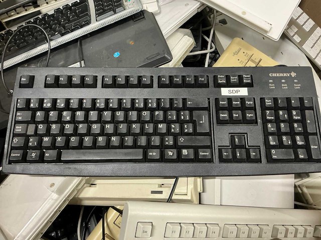 Pallet diverse toetsenborden - afbeelding 7 van  8