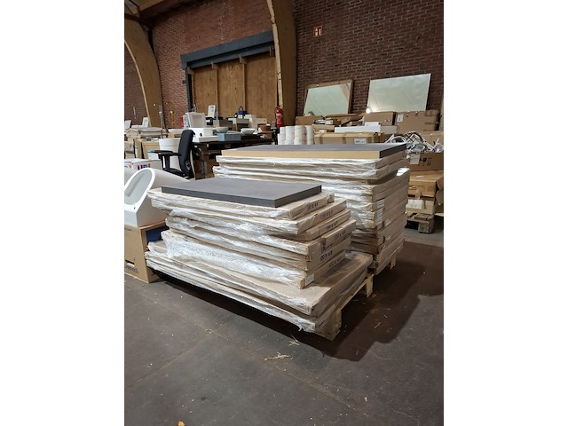 Pallet diverse topbladen voor badmeubels antraciet/betongrijs - afbeelding 1 van  9