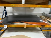 Pallet diverse vellen splitleer (1x) totaal: 46,7 m2 - afbeelding 1 van  5
