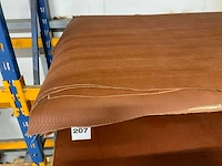 Pallet diverse vellen splitleer (1x) totaal: 90 m2 - afbeelding 2 van  3