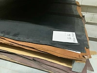 Pallet diverse vellen splitleer (2x) totaal: 104,35 m2 - afbeelding 2 van  5