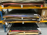 Pallet diverse vellen splitleer (2x) totaal: 122 m2 - afbeelding 1 van  7