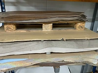 Pallet diverse vellen splitleer (3x) totaal: 239,71 m2 - afbeelding 1 van  5