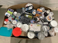 Pallet diverse verf en lijmen - afbeelding 2 van  9