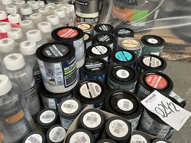 Pallet diverse verf - afbeelding 10 van  11
