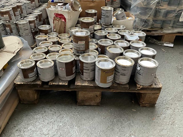 Pallet diverse verf - afbeelding 2 van  7