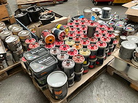Pallet diverse verf - afbeelding 1 van  10