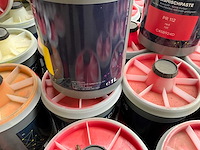 Pallet diverse verf - afbeelding 10 van  10