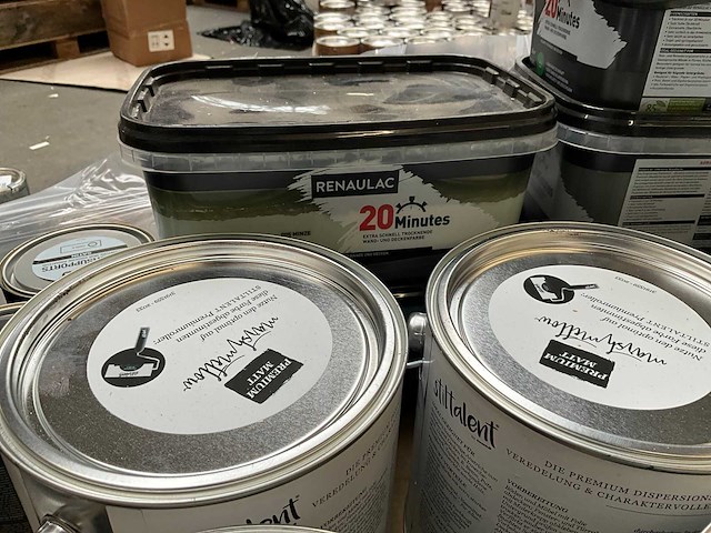 Pallet diverse verf - afbeelding 6 van  8