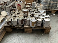 Pallet diverse verf - afbeelding 2 van  7