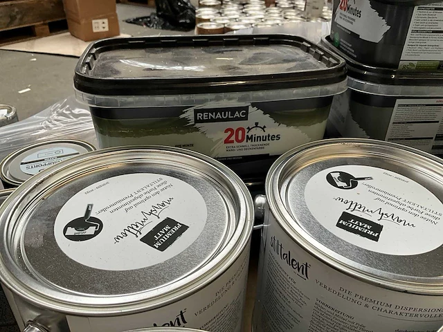 Pallet diverse verf - afbeelding 6 van  8