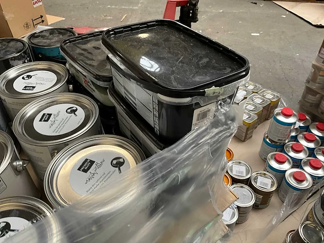 Pallet diverse verf - afbeelding 7 van  8