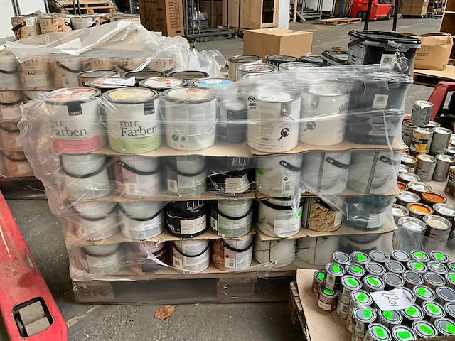 Pallet diverse verf - afbeelding 8 van  8