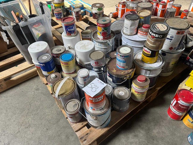 Pallet diverse verf - afbeelding 1 van  8