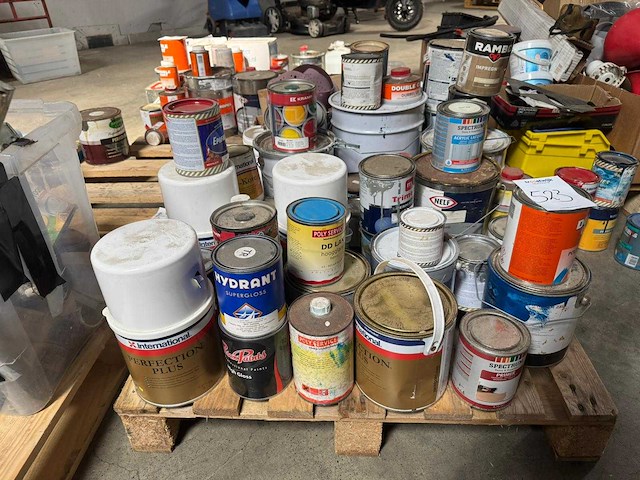Pallet diverse verf - afbeelding 2 van  8