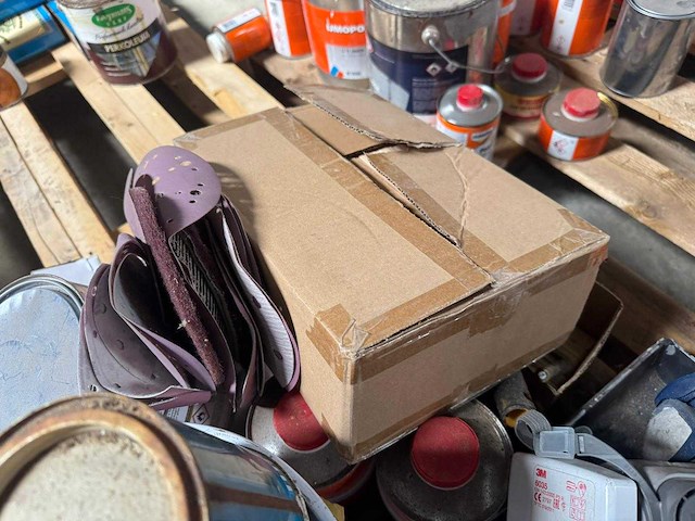 Pallet diverse verf - afbeelding 5 van  8