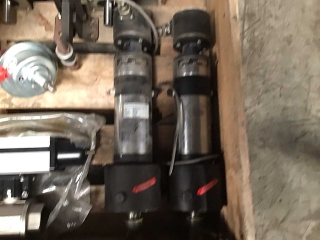 Pallet diversen industriële onderdelen (2x) - afbeelding 7 van  16