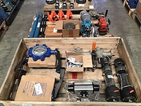 Pallet diversen industriële onderdelen (2x) - afbeelding 1 van  16