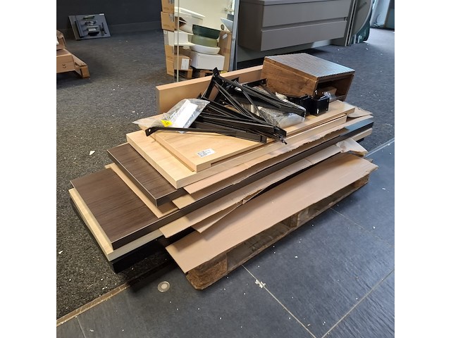 Pallet diversen sanitair - afbeelding 2 van  8