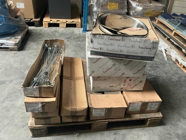 Pallet diversen - afbeelding 1 van  7