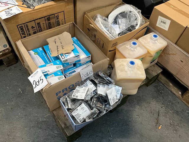 Pallet diversen - afbeelding 1 van  11