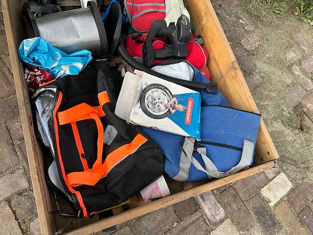 Pallet diversen - afbeelding 1 van  2