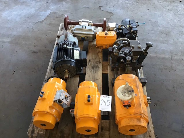 Pallet diversen - afbeelding 1 van  4