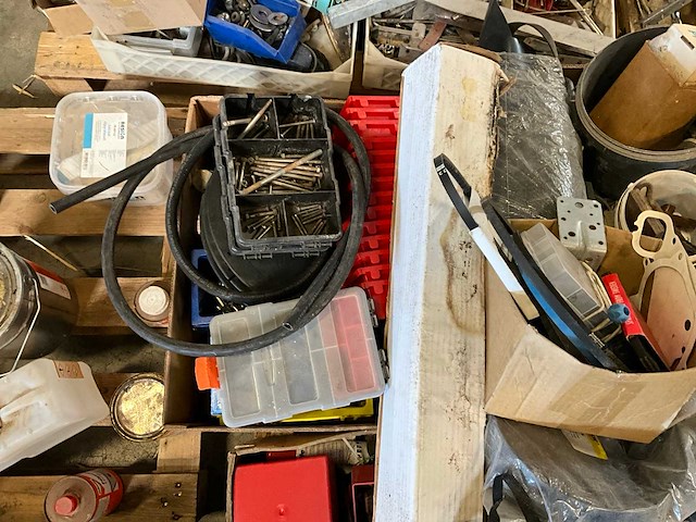 Pallet diversen - afbeelding 5 van  8