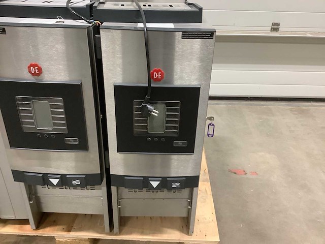 Pallet douwe egberts koffiemachines - 6 items - afbeelding 3 van  8