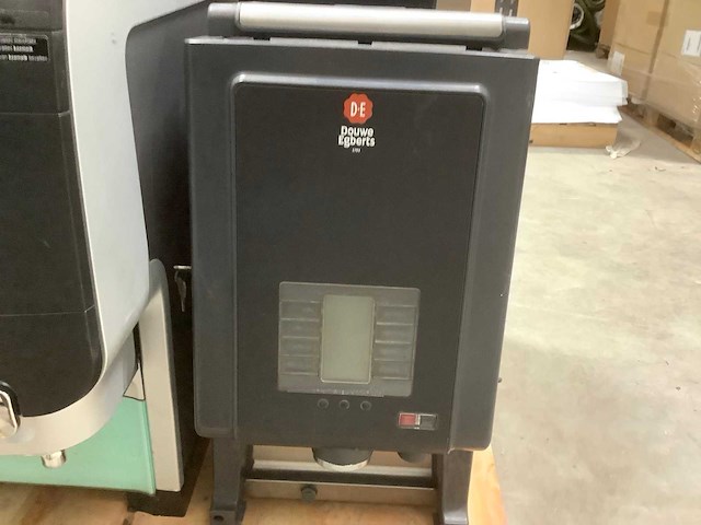 Pallet douwe egberts koffiemachines - 6 items - afbeelding 8 van  8