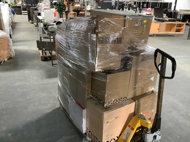 Pallet elektriciteit apparaten - return goods - afbeelding 8 van  8