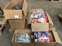 Pallet feestartikelen - afbeelding 1 van  9