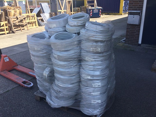 Pallet flexibele elektriciteits buizen ips, 16mm, grijs - afbeelding 1 van  3