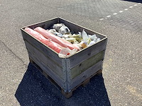 Pallet gas- en water- fittingen tbv wegenbouw - afbeelding 5 van  11