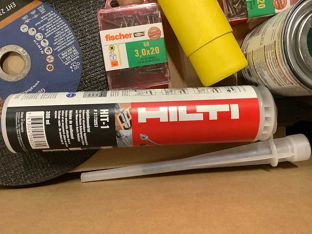 Pallet gereedschap en ijzerwaren - afbeelding 4 van  11