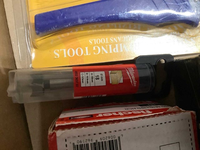 Pallet gereedschap en ijzerwaren - afbeelding 9 van  11